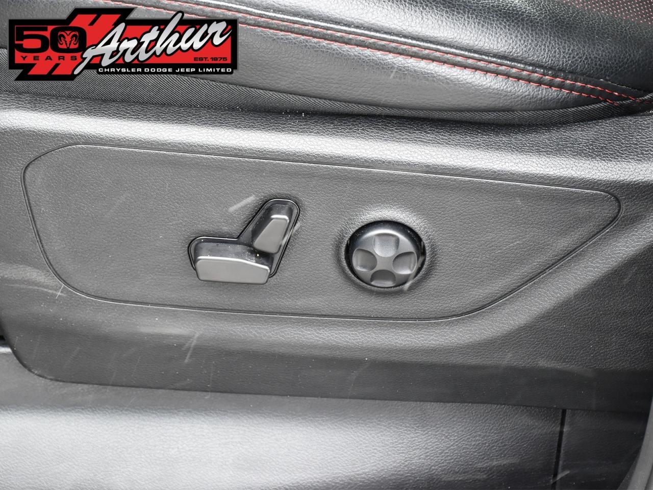 2025 RAM 1500 REBEL X CREW CAB 4X4 - ONLY 8,601 KM Photo