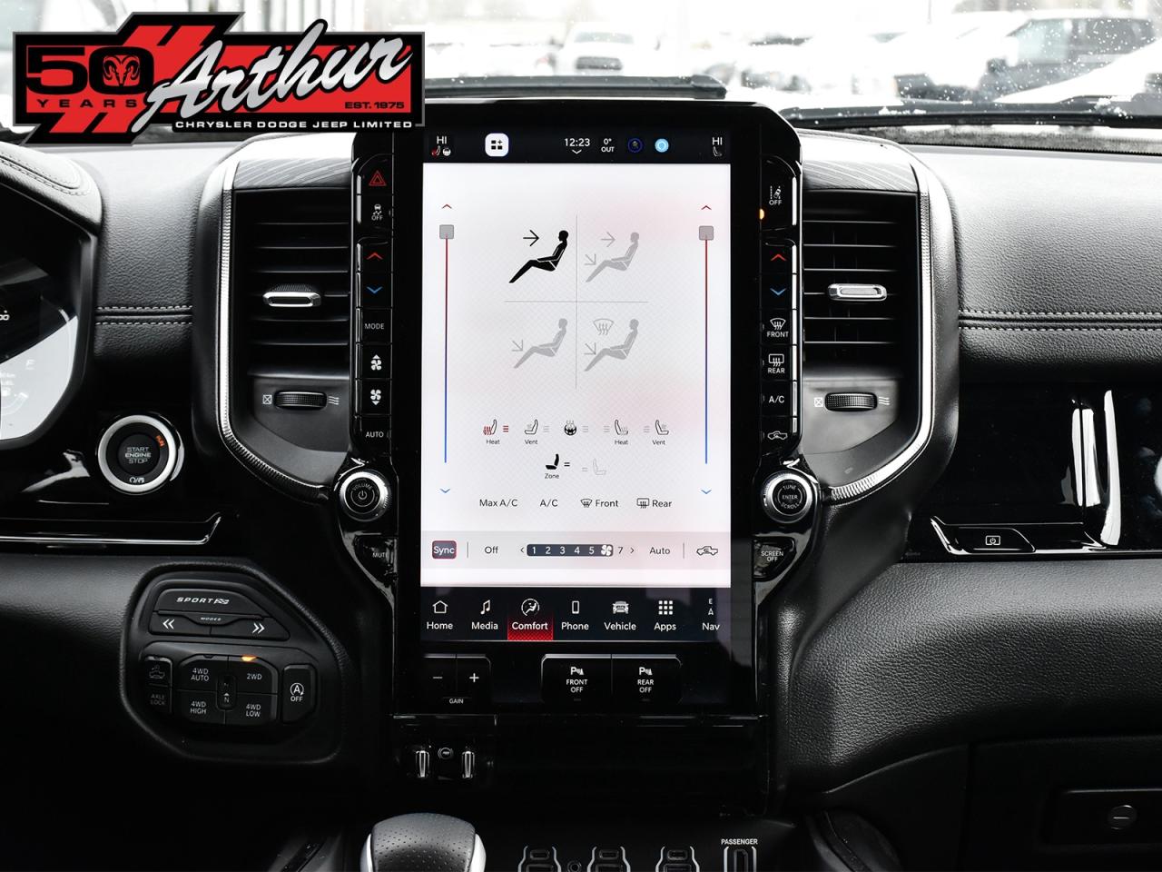 2025 RAM 1500 REBEL X CREW CAB 4X4 - ONLY 8,601 KM Photo