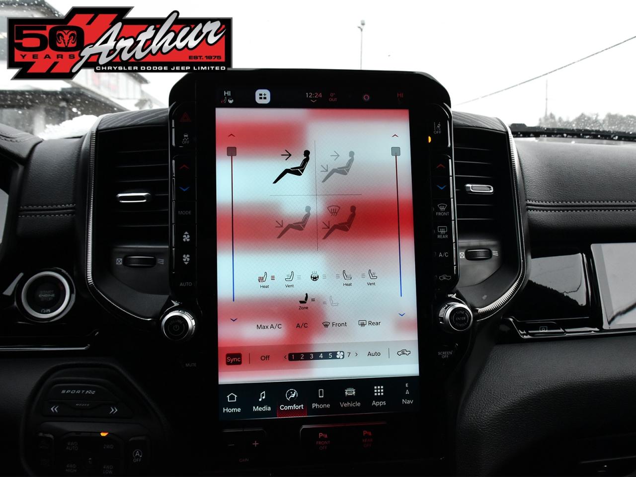 2025 RAM 1500 REBEL X CREW CAB 4X4 - ONLY 8,601 KM Photo