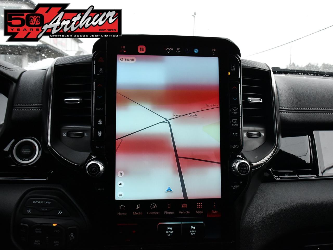 2025 RAM 1500 REBEL X CREW CAB 4X4 - ONLY 8,601 KM Photo