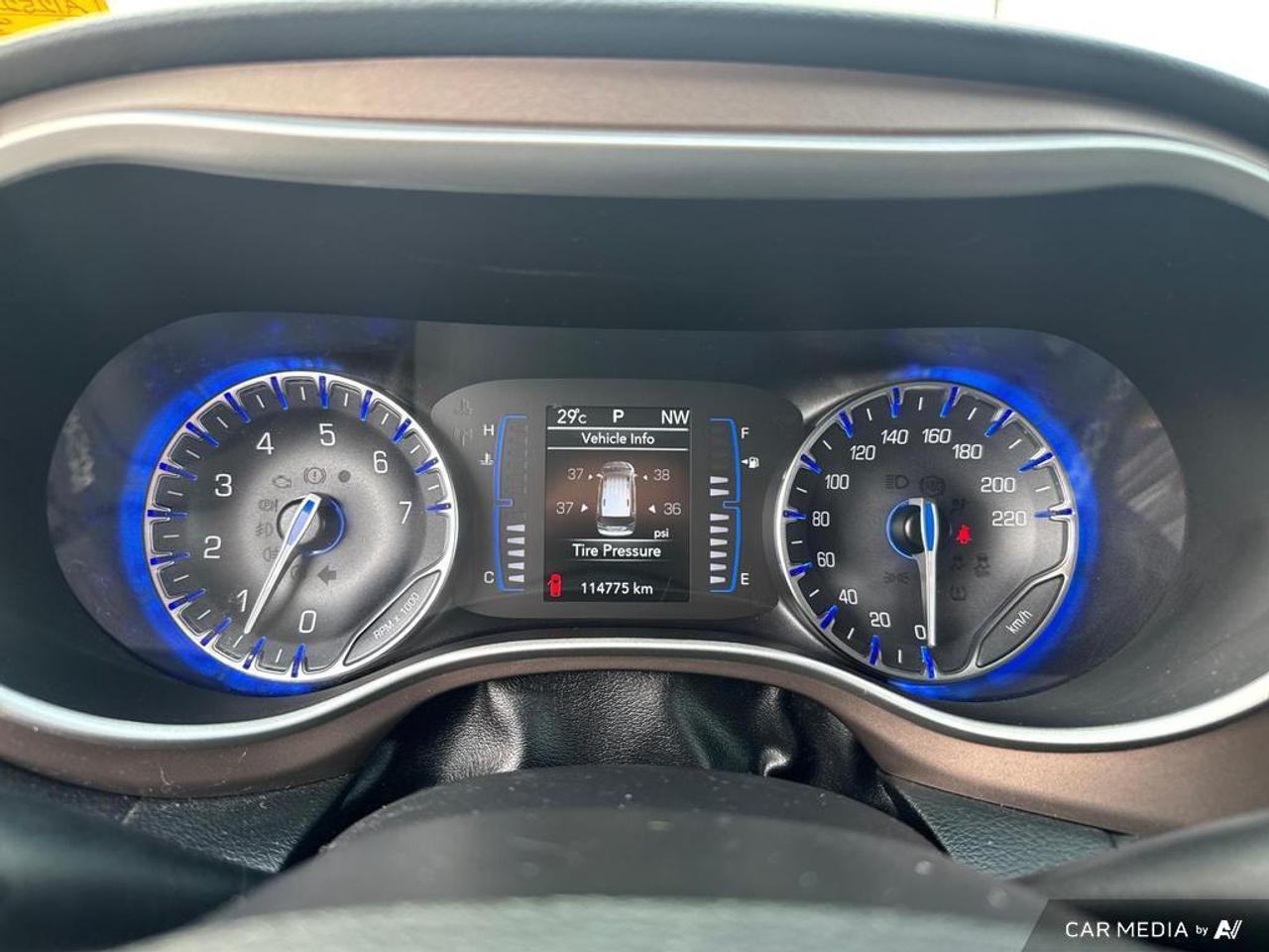 2022 Chrysler Grand Caravan SXT BACKUP   BLUETOOTH   HTD SEATS   KEYLESS ENTRY Photo