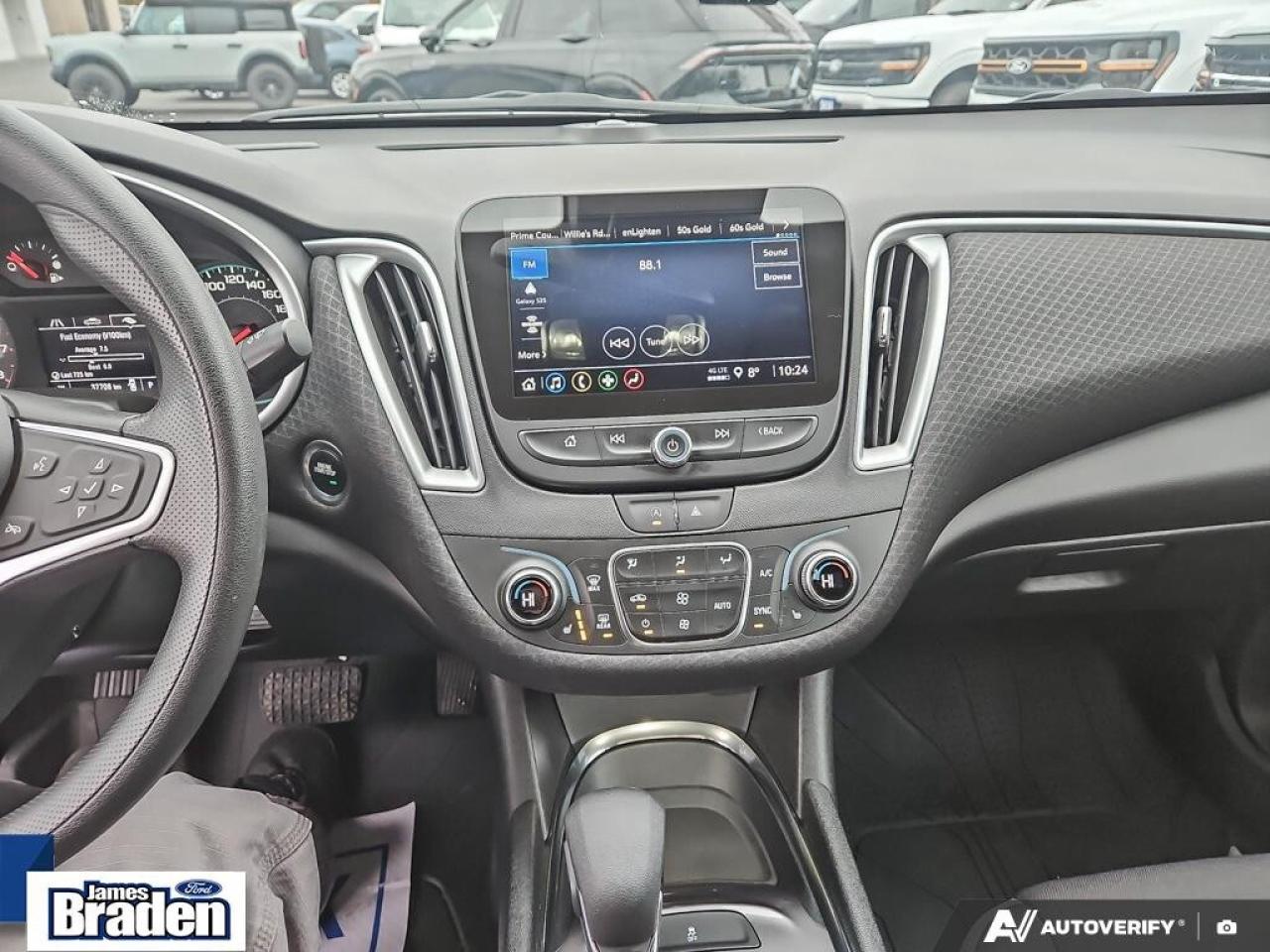 2023 Chevrolet Malibu LT   LOW KM   ONE-OWNER Photo