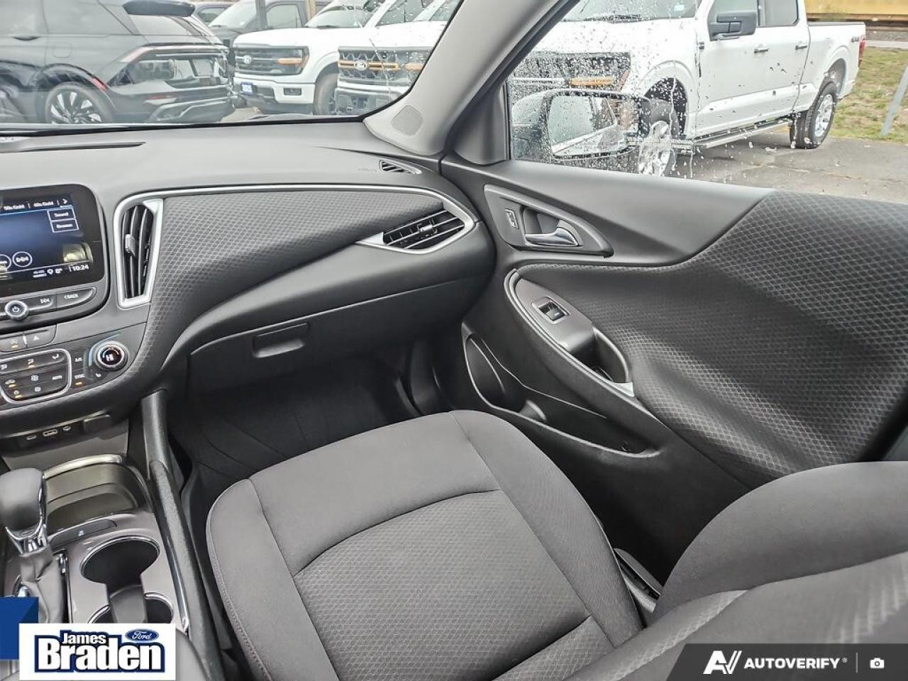 2023 Chevrolet Malibu LT   LOW KM   ONE-OWNER Photo