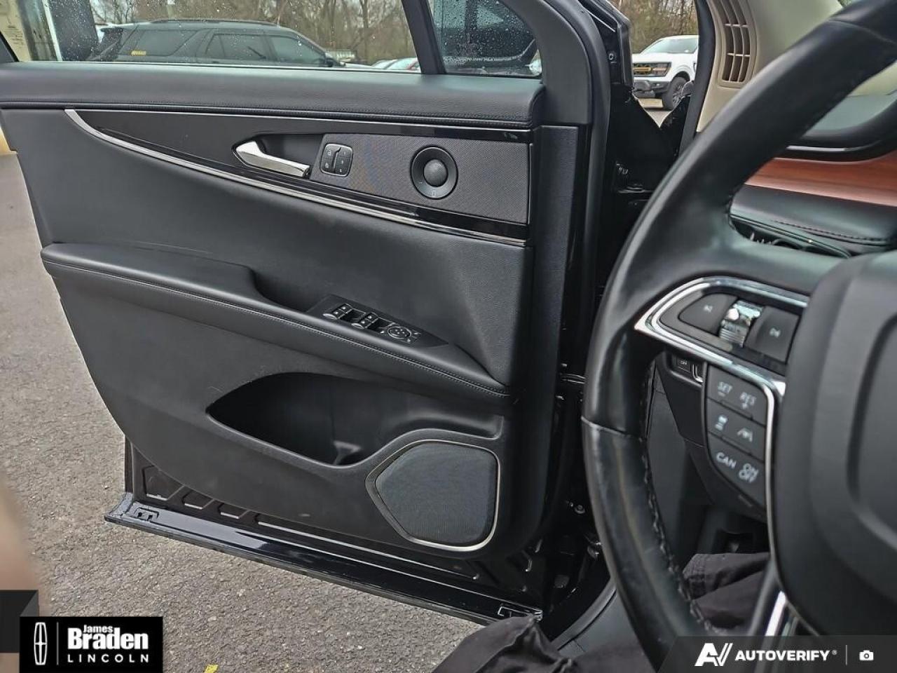 2022 Lincoln Nautilus RESERVE   MONOCHROMATIC PKG   2.7L Photo
