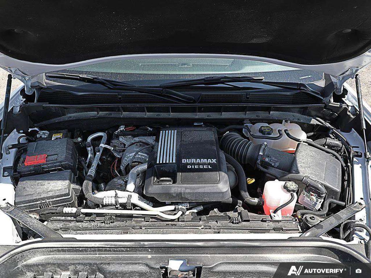 2025 GMC Sierra 1500 DENALI PREMIUM, DURAMAX, CREW, 4X4, LOADED, 1-OWNER! Photo