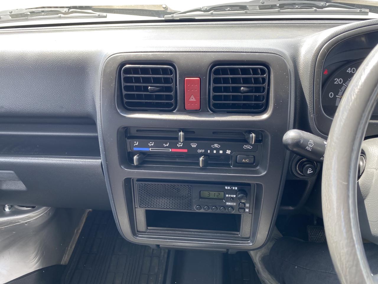 2005 Suzuki Carry Mini Truck Photo