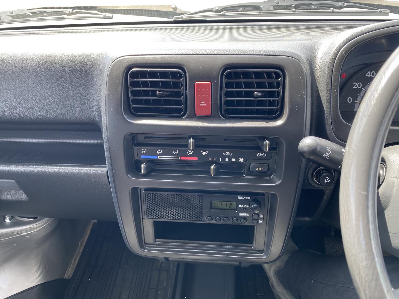 2005 Suzuki Carry Mini Truck Photo