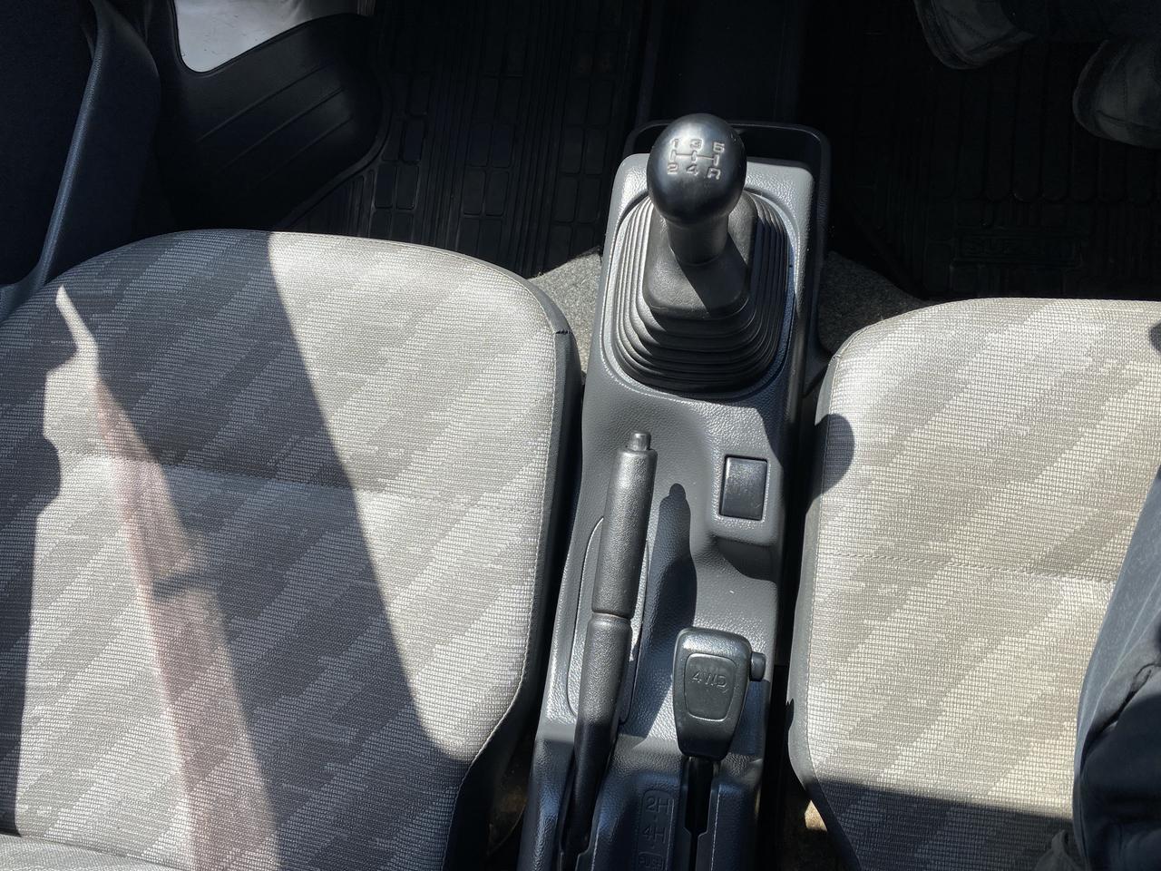 2005 Suzuki Carry Mini Truck Photo