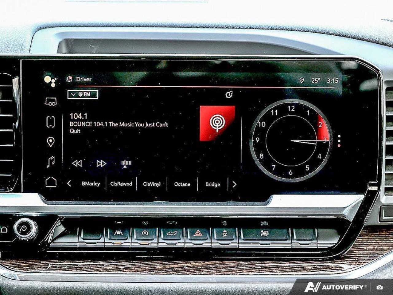 2023 GMC Sierra 1500 SLESLE, CREW, 4X4, 5.3L, HEATED CLOTH, TOW, 1-OWNE Photo