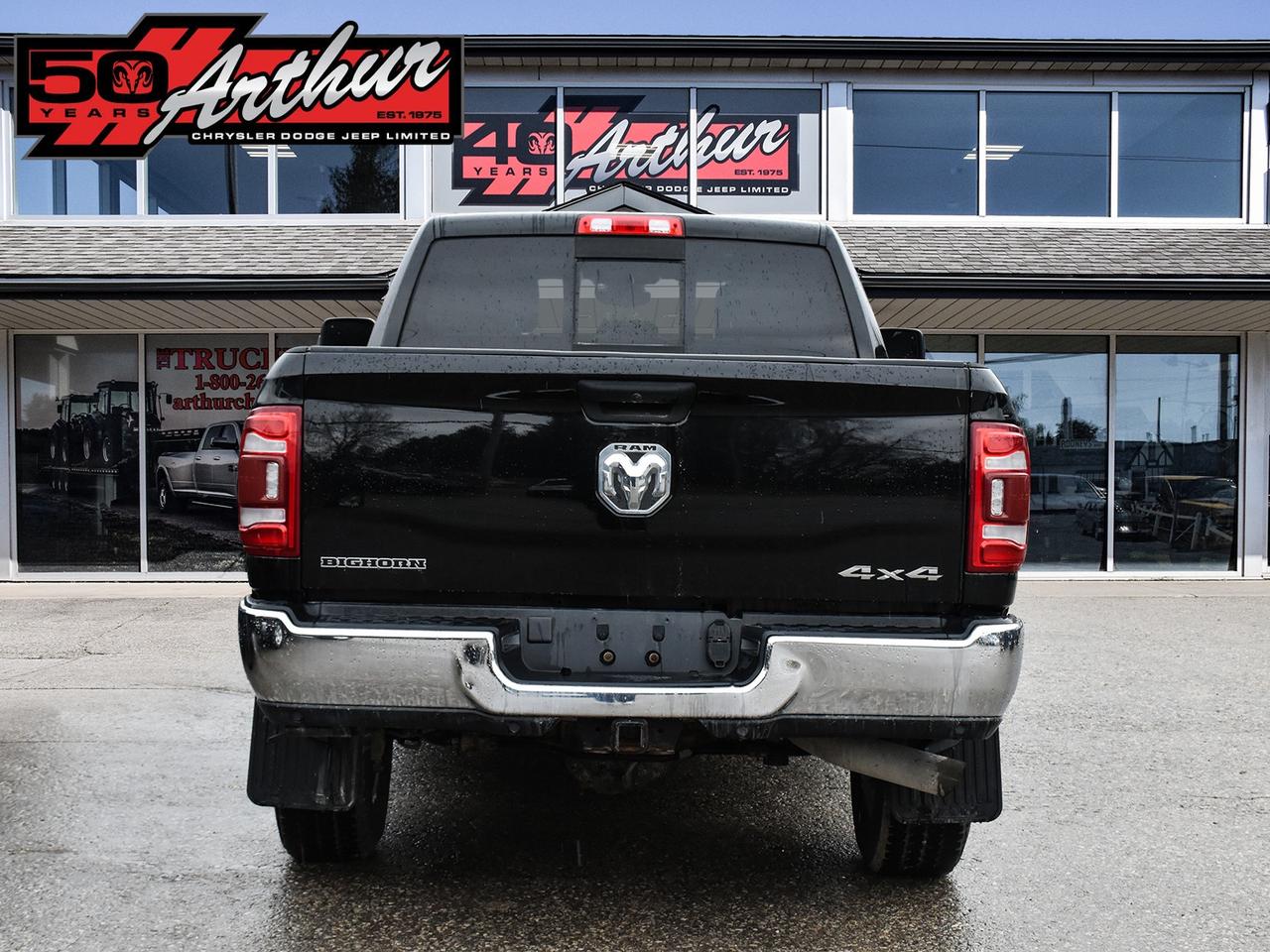 2023 RAM 2500 Big Horn Crew Cab 4x4 Photo