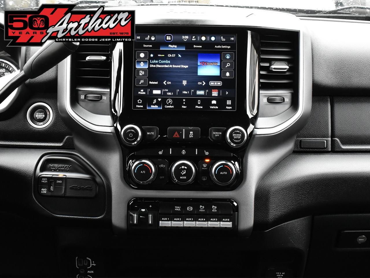 2023 RAM 2500 Big Horn Crew Cab 4x4 Photo