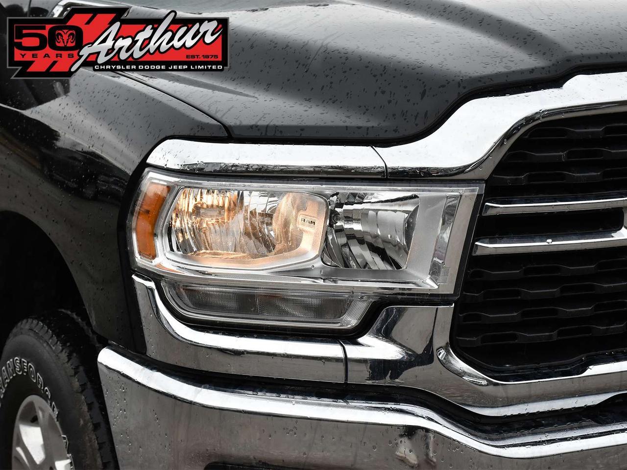 2023 RAM 2500 Big Horn Crew Cab 4x4 Photo