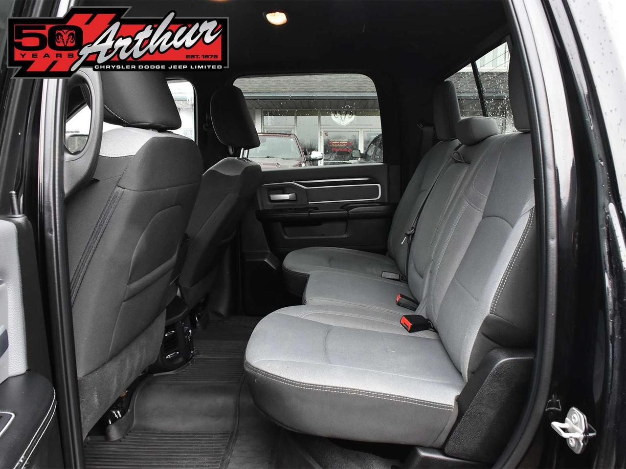 2023 RAM 2500 Big Horn Crew Cab 4x4 Photo