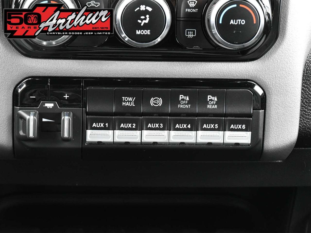 2023 RAM 2500 Big Horn Crew Cab 4x4 Photo