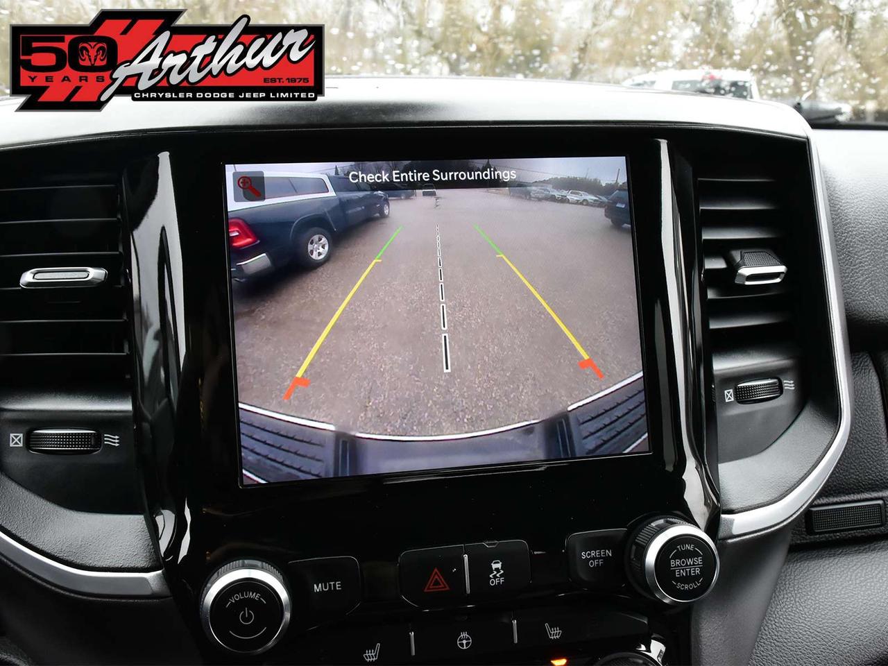 2023 RAM 2500 Big Horn Crew Cab 4x4 Photo