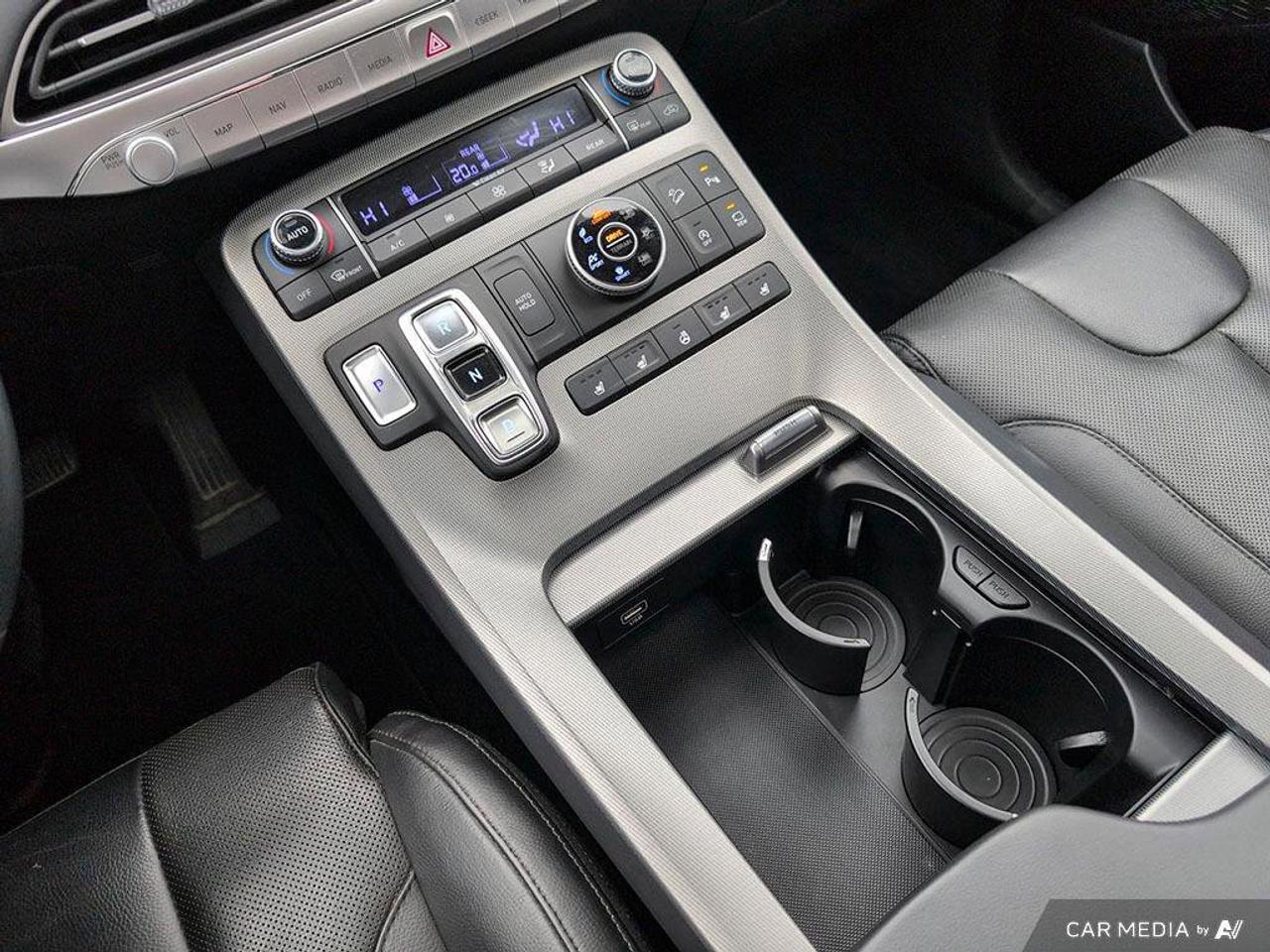 2020 Hyundai PALISADE LuxuryOne Owner   Remote Start   Sunroof   Heated Photo