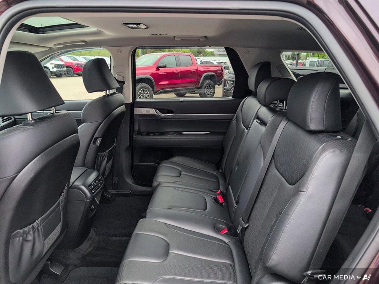 2020 Hyundai PALISADE LuxuryOne Owner   Remote Start   Sunroof   Heated Photo