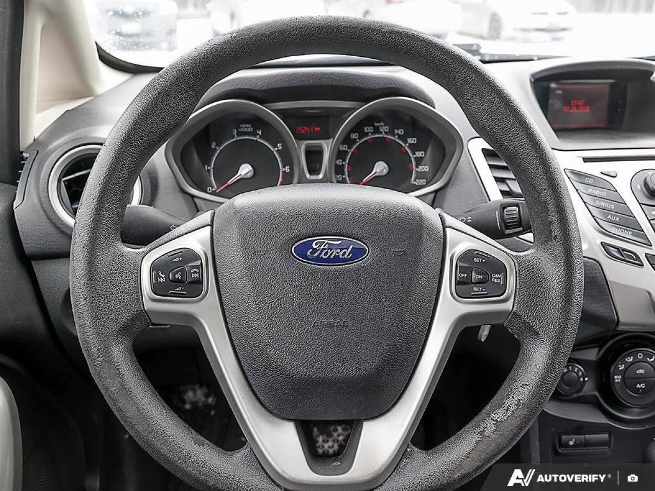 2013 Ford Fiesta SE1.6L, 4-CYLINDER, AUTOMATIC, HATCHBACK, SUNROOF, Photo