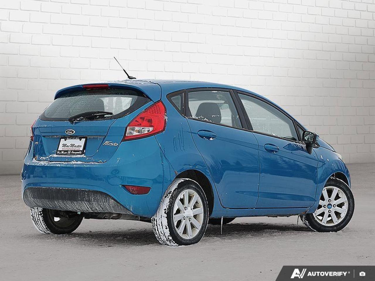 2013 Ford Fiesta SE1.6L, 4-CYLINDER, AUTOMATIC, HATCHBACK, SUNROOF, Photo