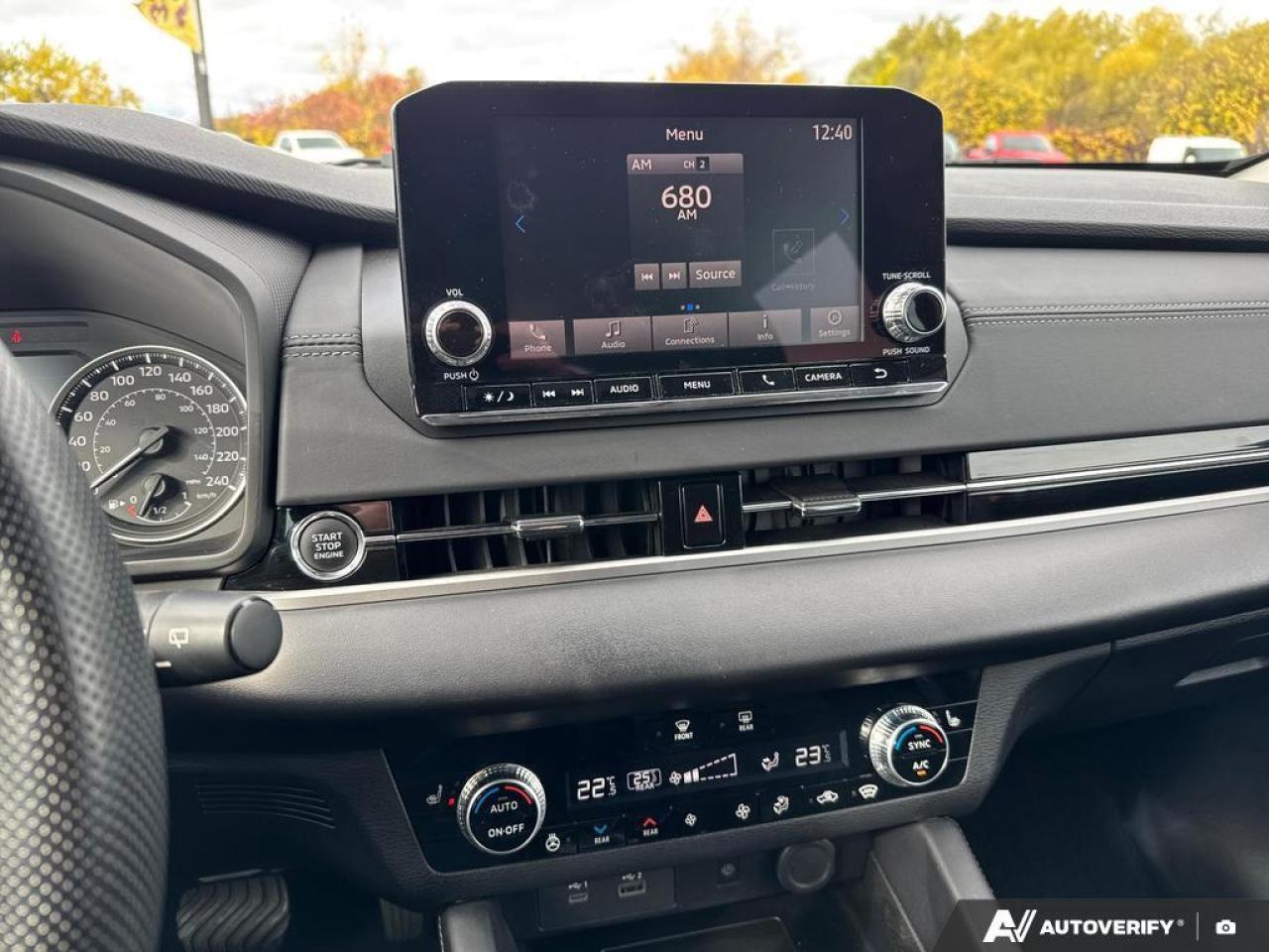 2022 Mitsubishi Outlander SE BACKUP CAM   BLUETOOTH   HTD SEATS   KEYLESS EN Photo