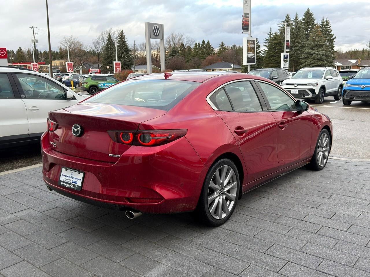 2019 Mazda MAZDA3 GTONE-OWNER, ACCIDENT-FREE, AWD, BOSE AUDIO, SUNRO Photo2