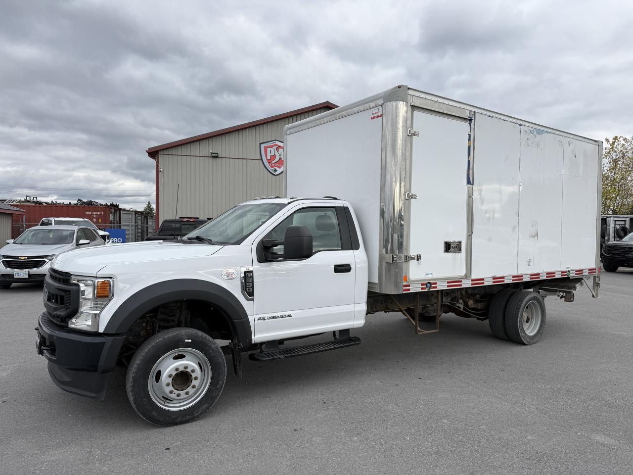 2022 Ford F-550 XL 2WD Reg Cab 169  WB 84  CA Photo