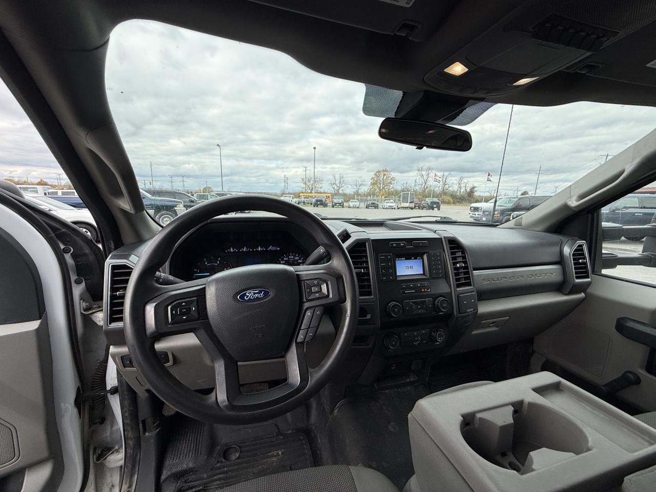 2022 Ford F-550 XL 2WD Reg Cab 169  WB 84  CA Photo