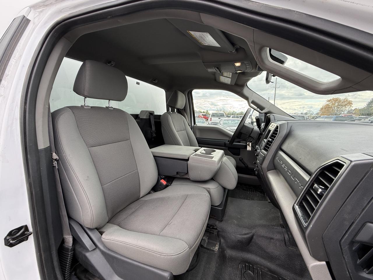 2022 Ford F-550 XL 2WD Reg Cab 169  WB 84  CA Photo