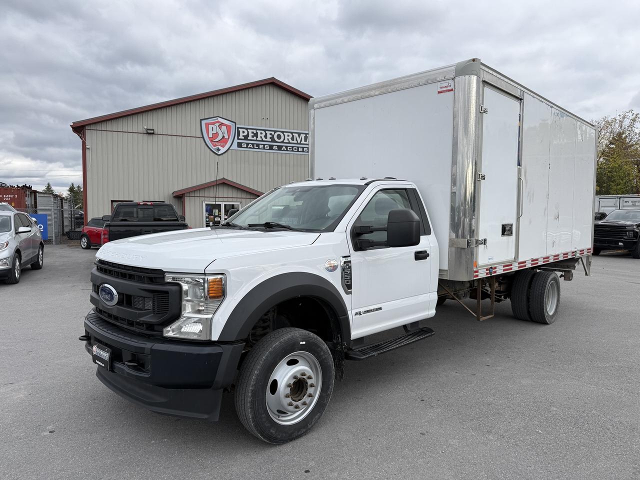 2022 Ford F-550 XL 2WD Reg Cab 169  WB 84  CA Photo