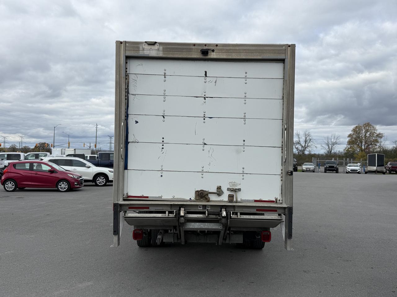 2022 Ford F-550 XL 2WD Reg Cab 169  WB 84  CA Photo