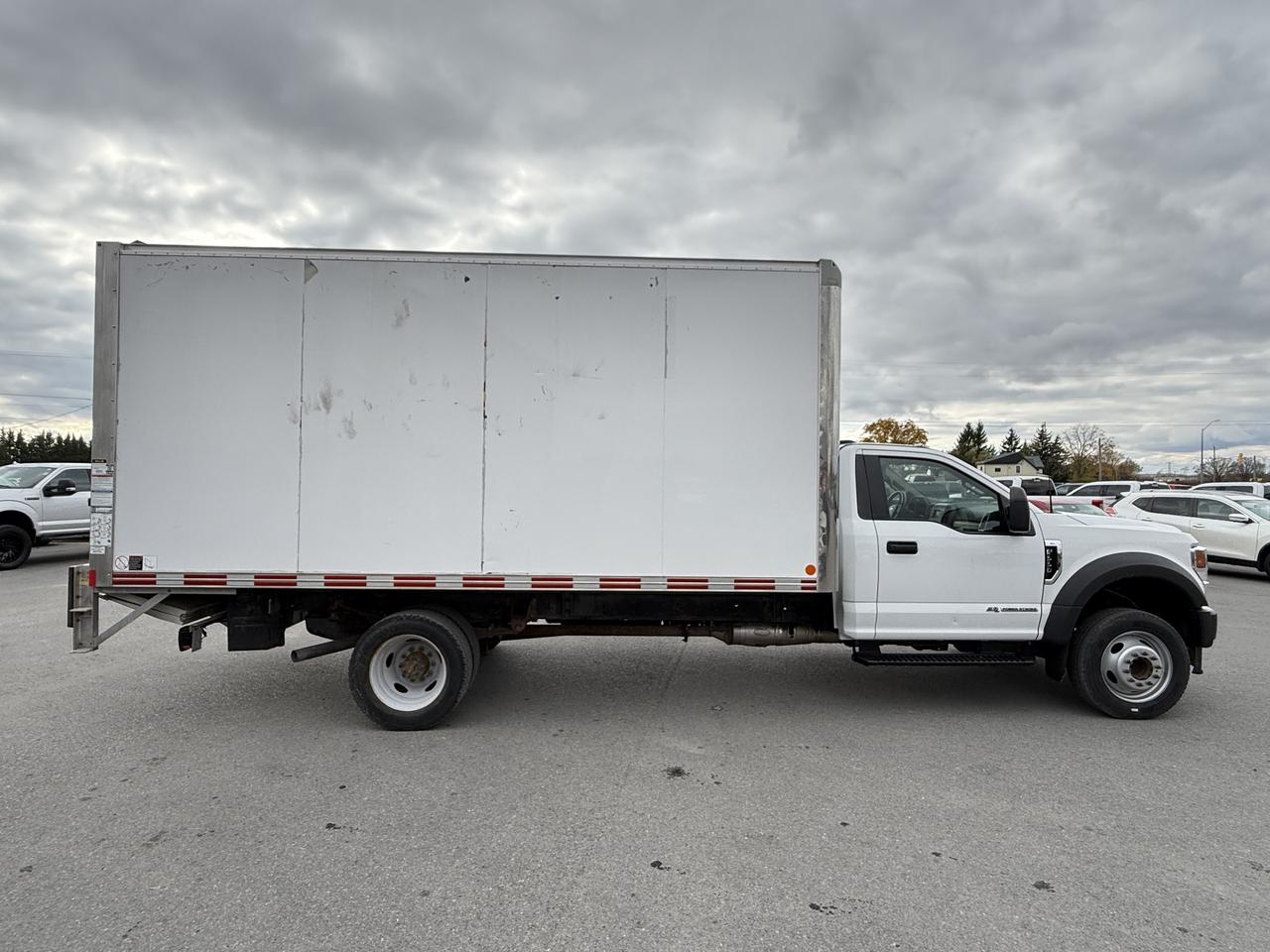 2022 Ford F-550 XL 2WD Reg Cab 169  WB 84  CA Photo