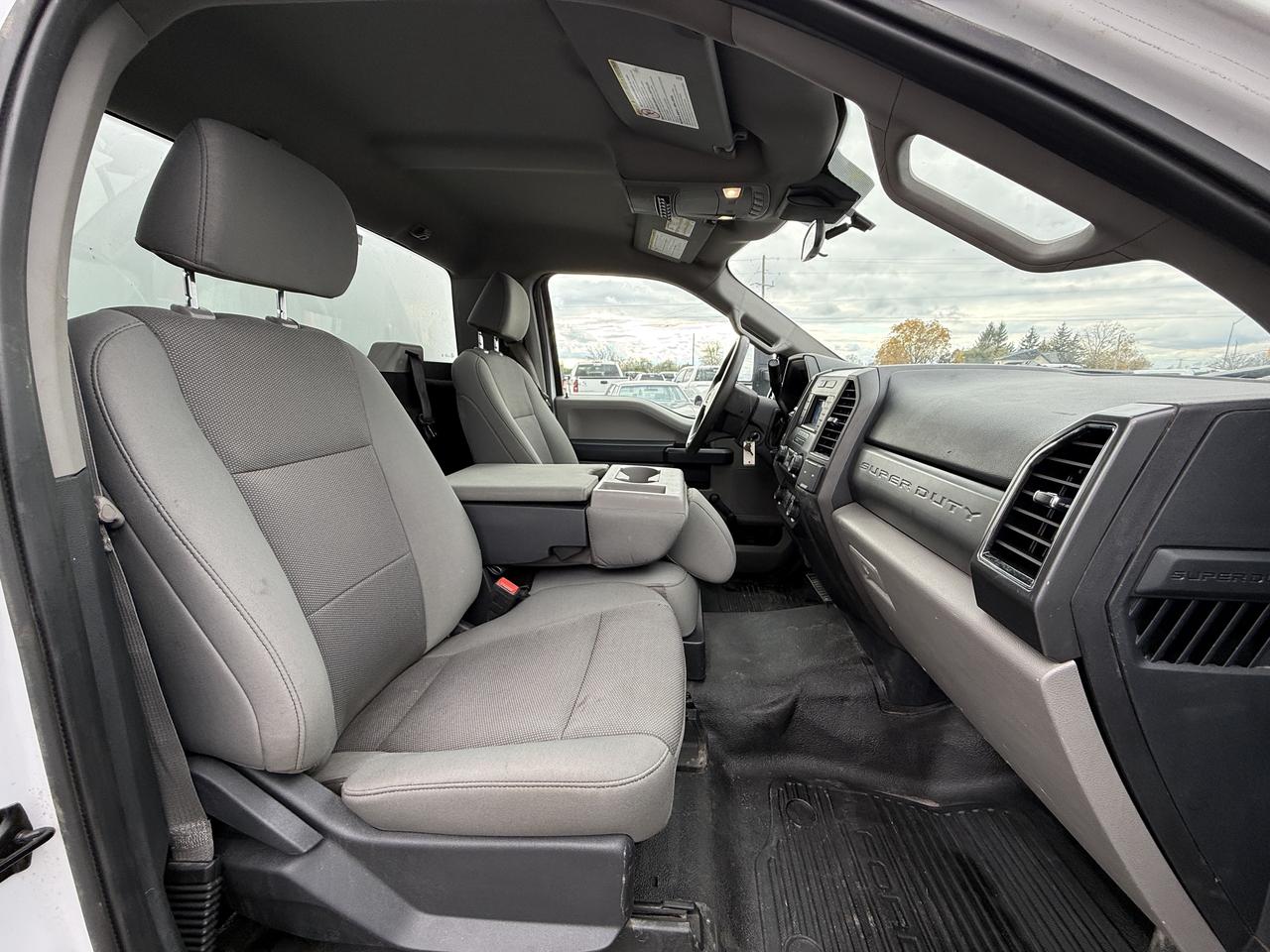 2022 Ford F-550 XL 2WD Reg Cab 169  WB 84  CA Photo