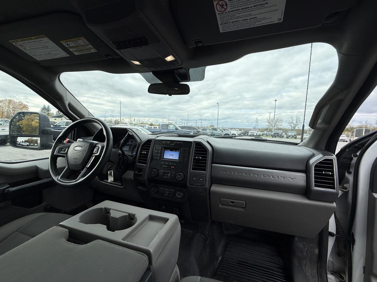 2022 Ford F-550 XL 2WD Reg Cab 169  WB 84  CA Photo