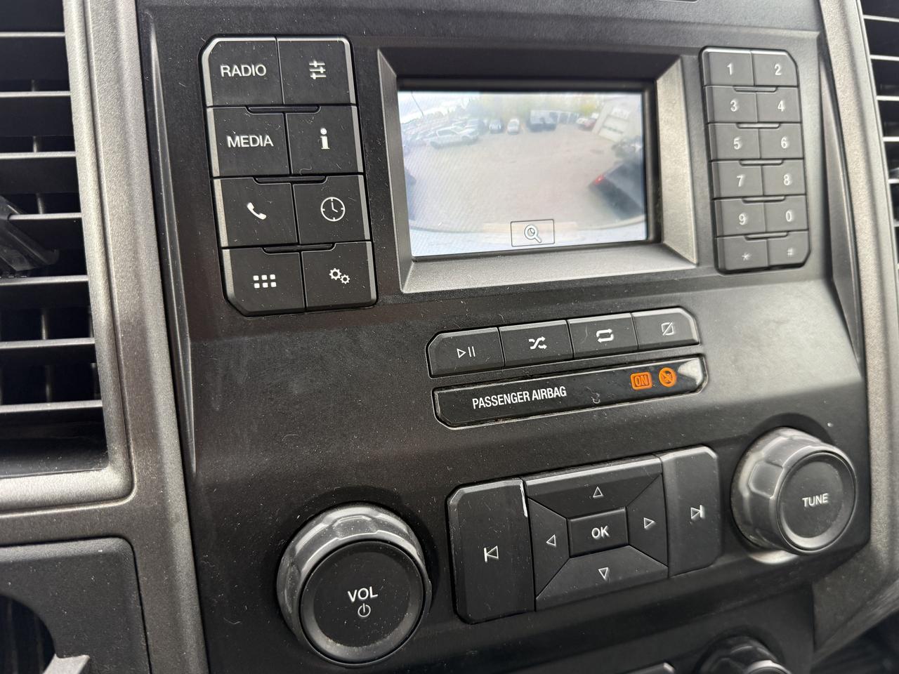 2022 Ford F-550 XL 2WD Reg Cab 169  WB 84  CA Photo