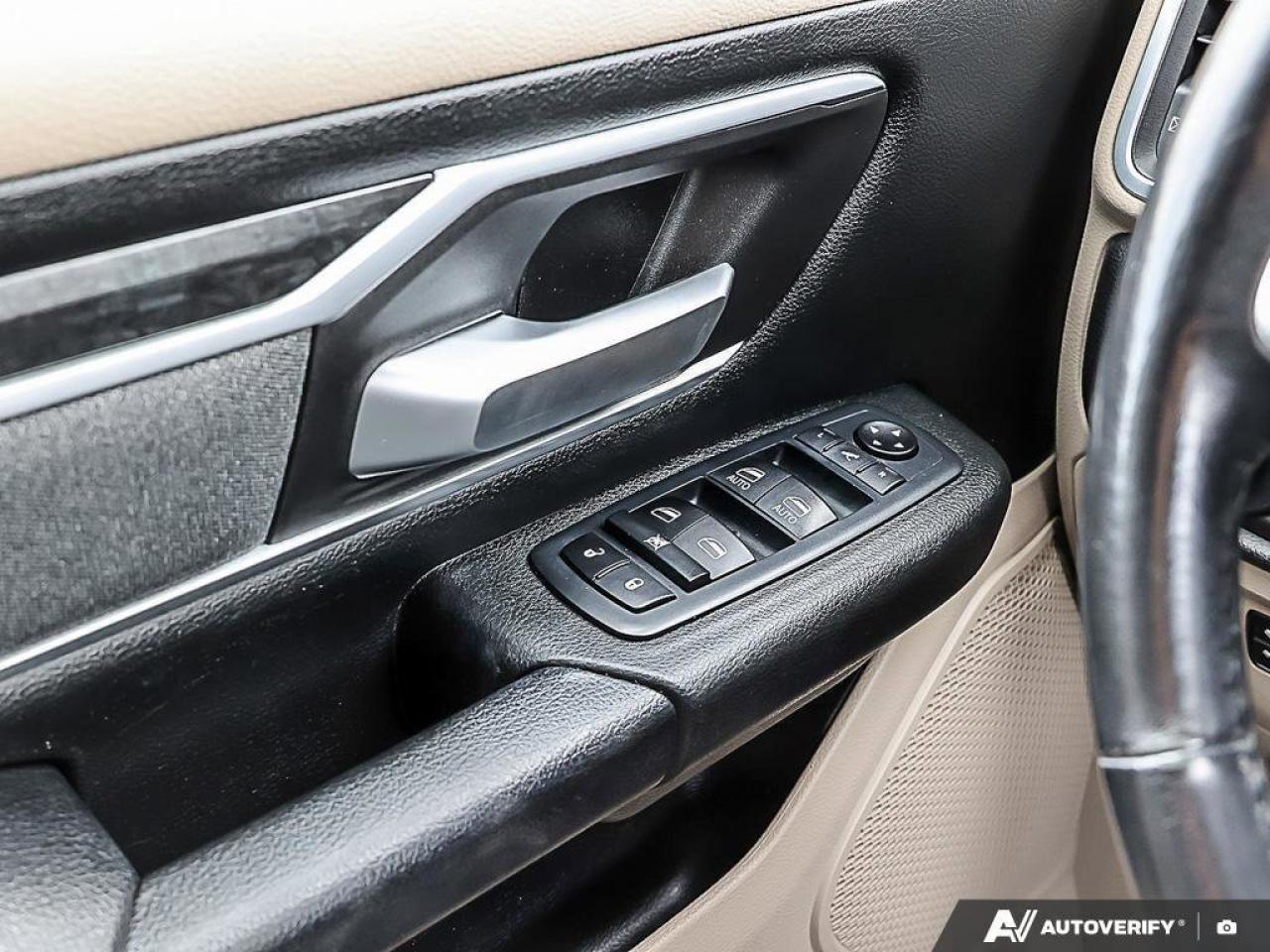 2020 RAM 1500 Big HornBIG HORN, HEMI, CREW, 4X4, UCONNECT, TOW P Photo