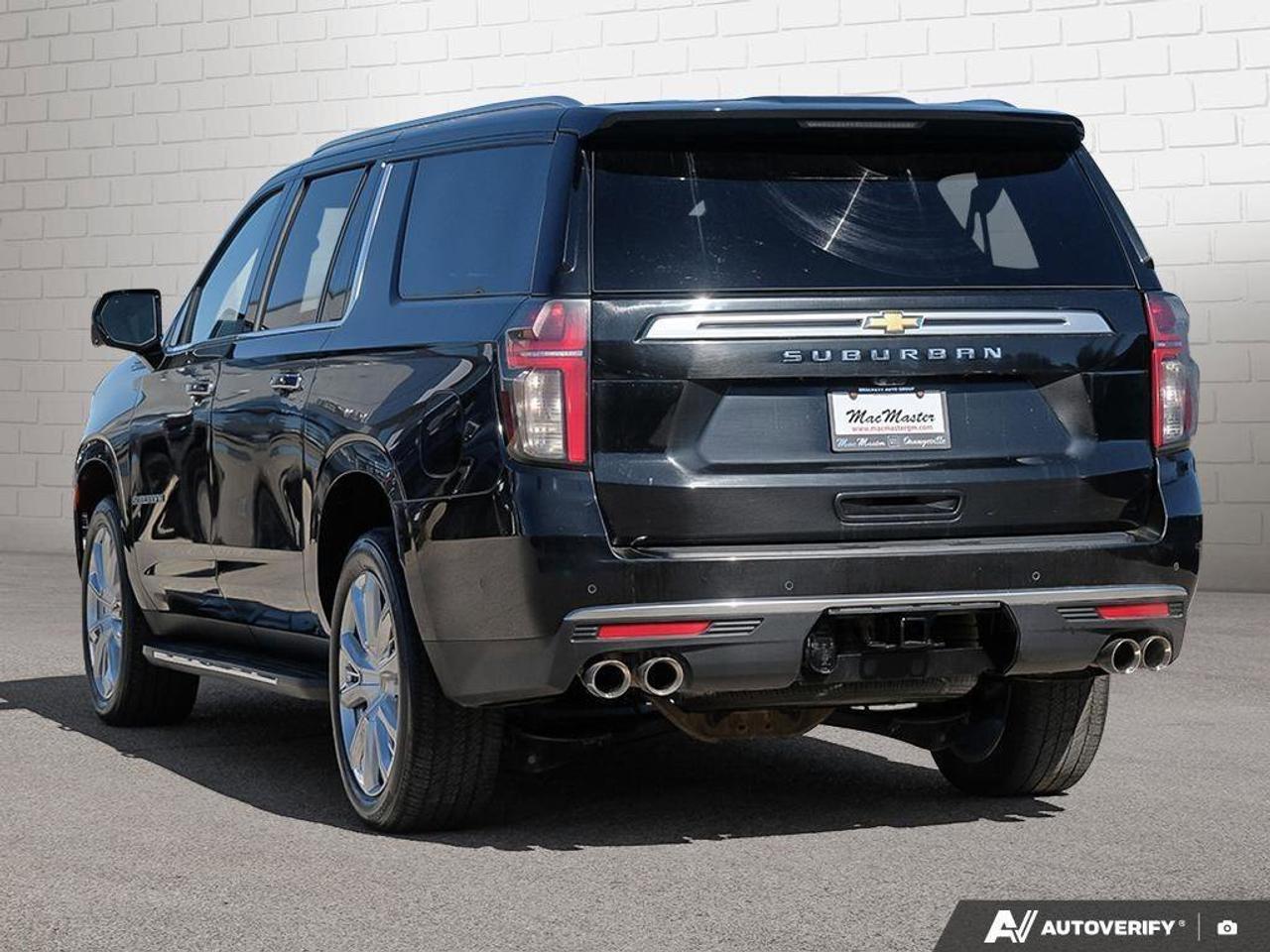 2023 Chevrolet Suburban High CountryHIGH COUNTRY, 6.2L, 4X4, NAV, ROOF, LO Photo2