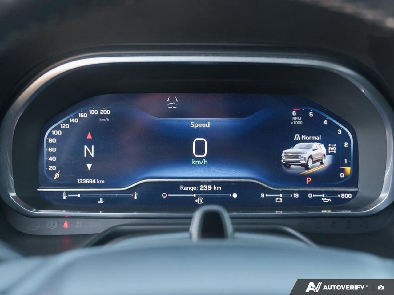 2023 Chevrolet Suburban High CountryHIGH COUNTRY, 6.2L, 4X4, NAV, ROOF, LO Photo