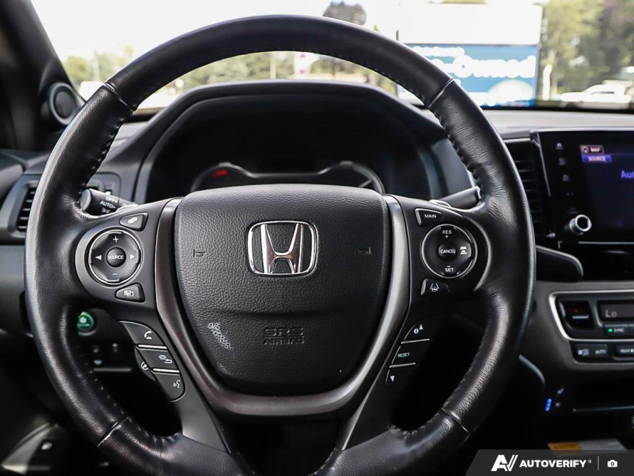 2022 Honda Ridgeline TouringONE-OWNER, HTD WHEEL, CARPLAY, LEATHER, NAV Photo