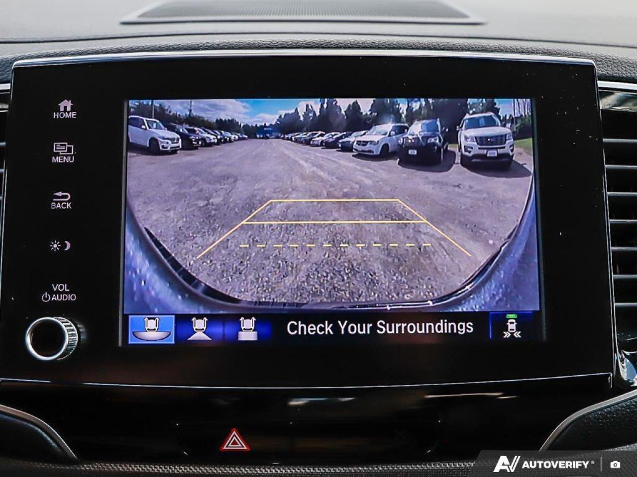 2022 Honda Ridgeline TouringONE-OWNER, HTD WHEEL, CARPLAY, LEATHER, NAV Photo