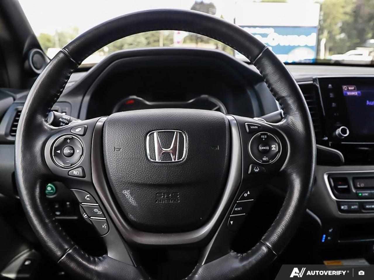 2022 Honda Ridgeline TouringONE-OWNER, HTD WHEEL, CARPLAY, LEATHER, NAV Photo