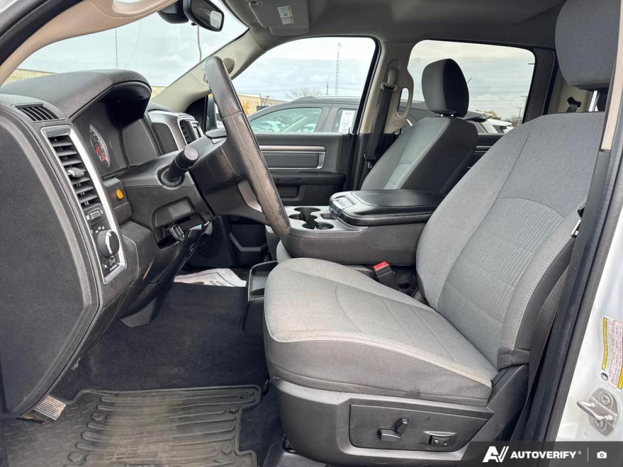 2022 RAM 1500 Classic SLT BACKUP CAM   BLUETOOTH   KEYLESS ENTRY   POWER Photo