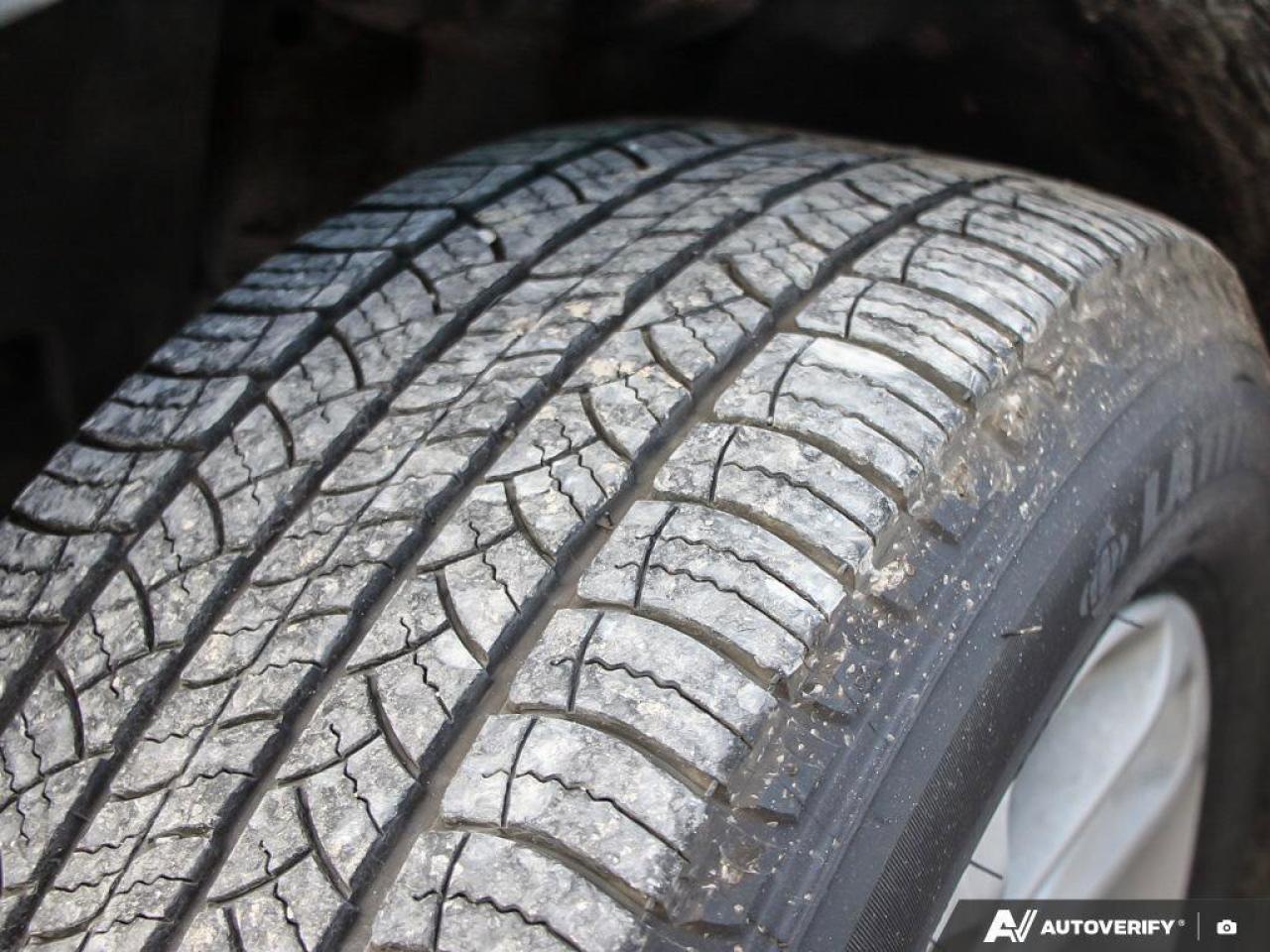 2017 Ford Explorer XLTAS-TRADED, ACCIDENT FREE, SUNROOF, HTD SEATS, L Photo