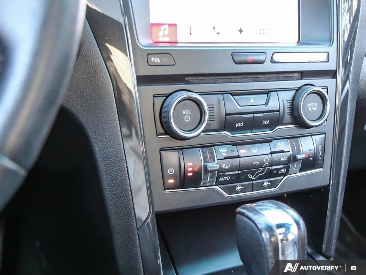 2017 Ford Explorer XLTAS-TRADED, ACCIDENT FREE, SUNROOF, HTD SEATS, L Photo