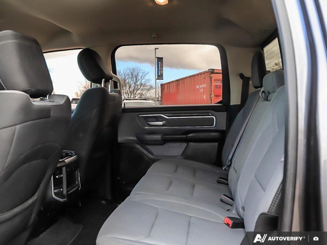 2020 RAM 1500 Big HornBIG HORN, CREW, 4X4, REMOTE START, 1-OWNER Photo