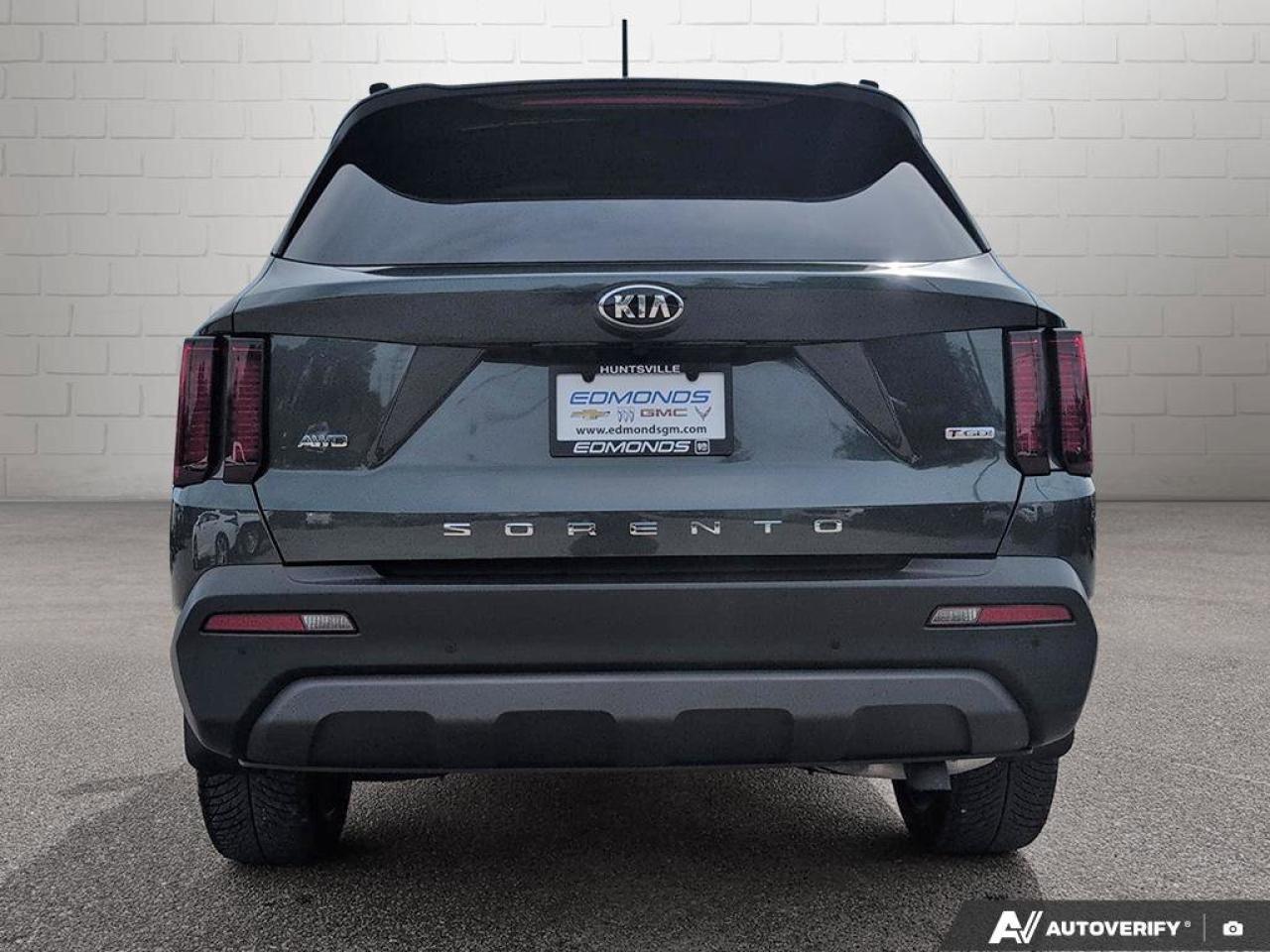 2021 Kia Sorento X-Line  X-LINE   HEATED SEATS & STEERING WHEEL   A Photo3