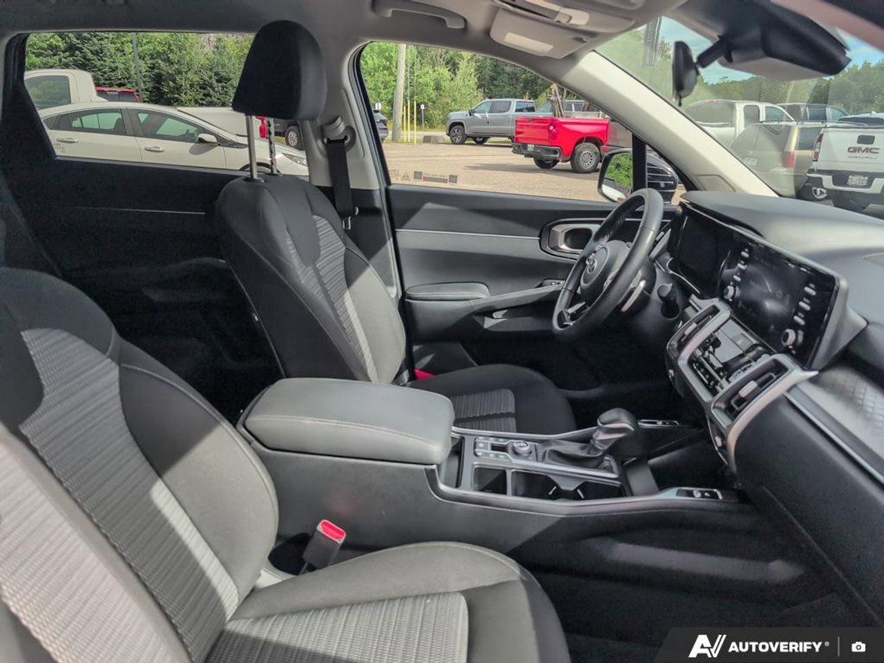 2021 Kia Sorento X-Line  X-LINE   HEATED SEATS & STEERING WHEEL   A Photo