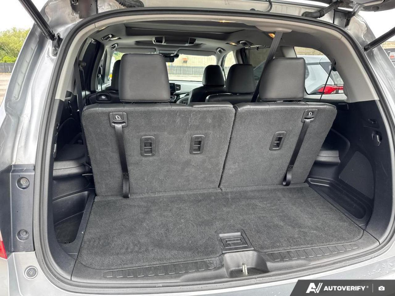 2020 Honda Pilot Touring 7P BACKUP CAM   BLUETOOTH   HTD & CLD SEAT Photo