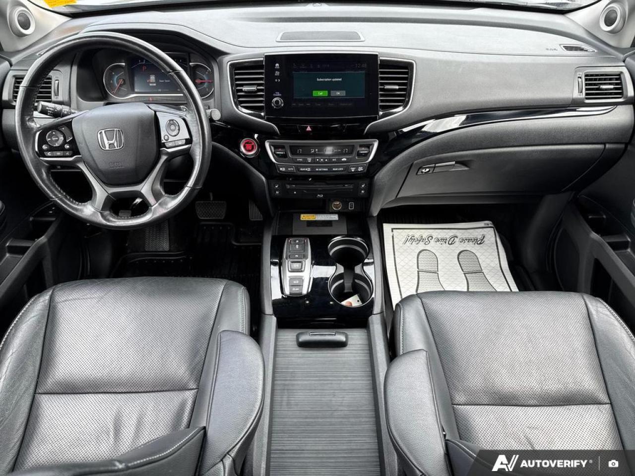 2020 Honda Pilot Touring 7P BACKUP CAM   BLUETOOTH   HTD & CLD SEAT Photo