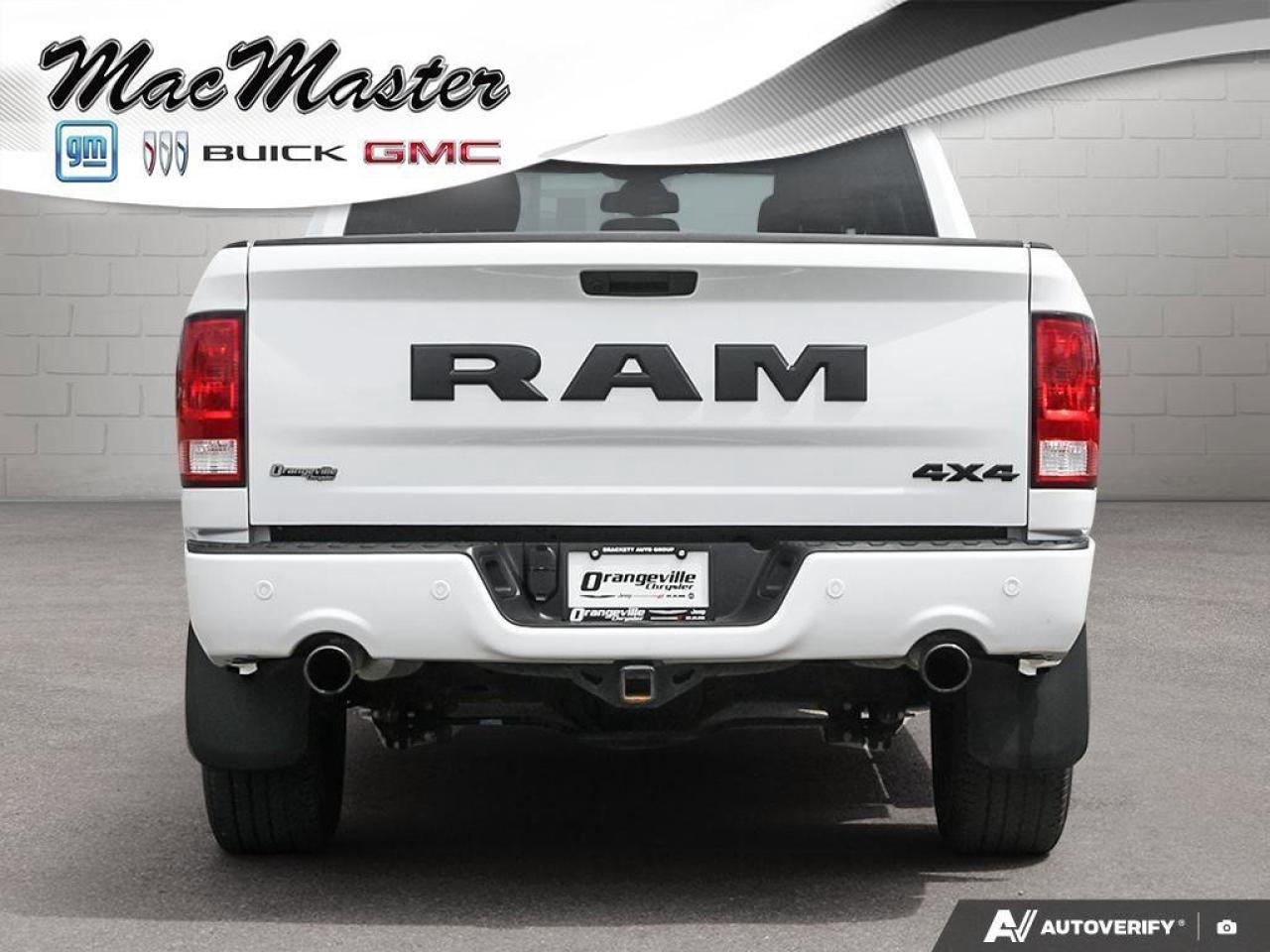2022 RAM 1500 Classic ExpressBLACK EXPRESS, NIGHT, CREW, 4X4, HEMI, HEAT Photo