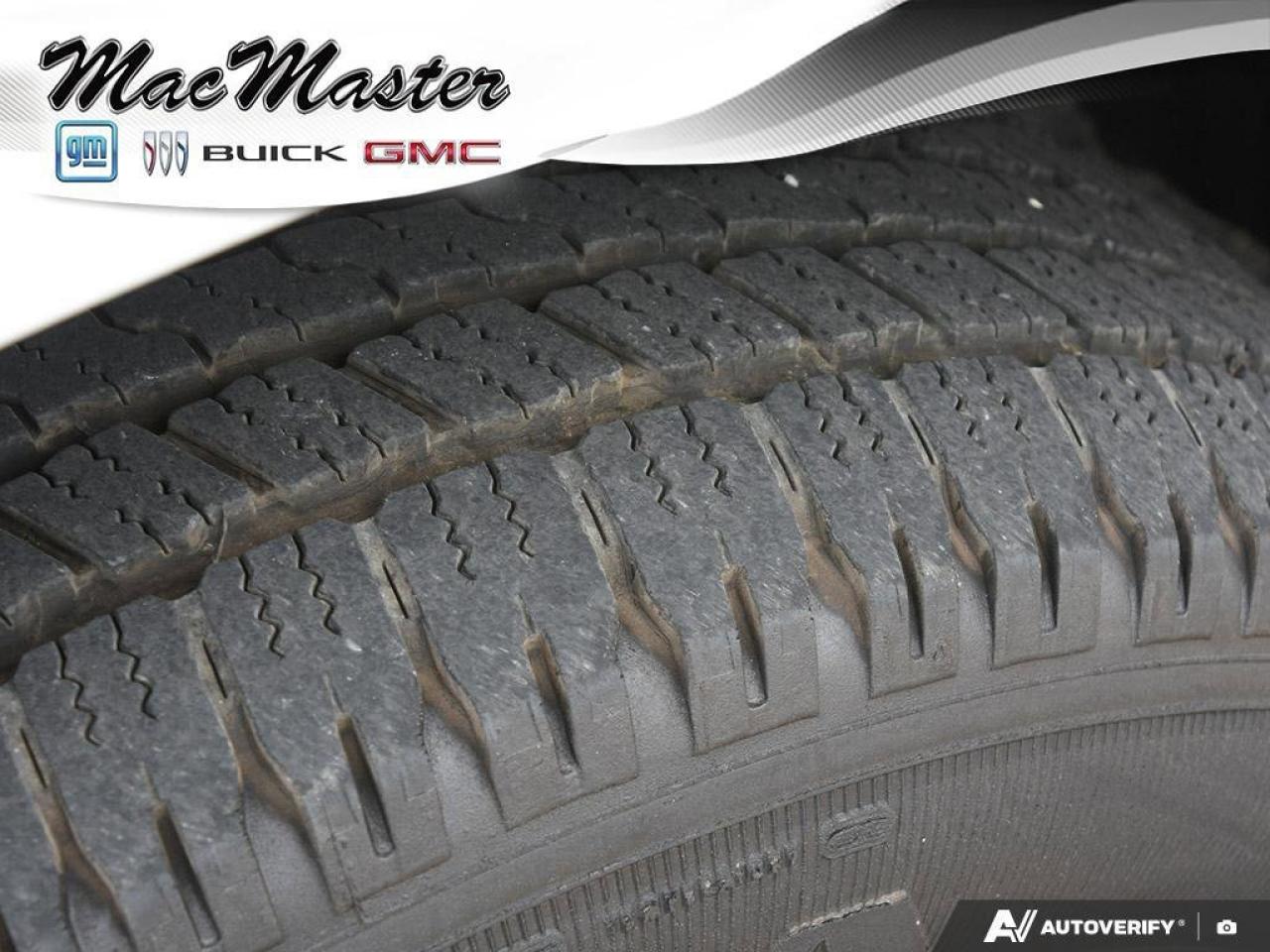 2022 RAM 1500 Classic ExpressBLACK EXPRESS, NIGHT, CREW, 4X4, HEMI, HEAT Photo